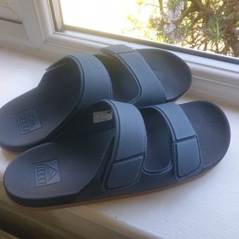 Mens Reef Sandals - UK 9 - 9.5