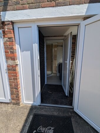 STUDIO FLAT FOR SINGLE PERSON** RENT INCLUDES ALL BILLS750