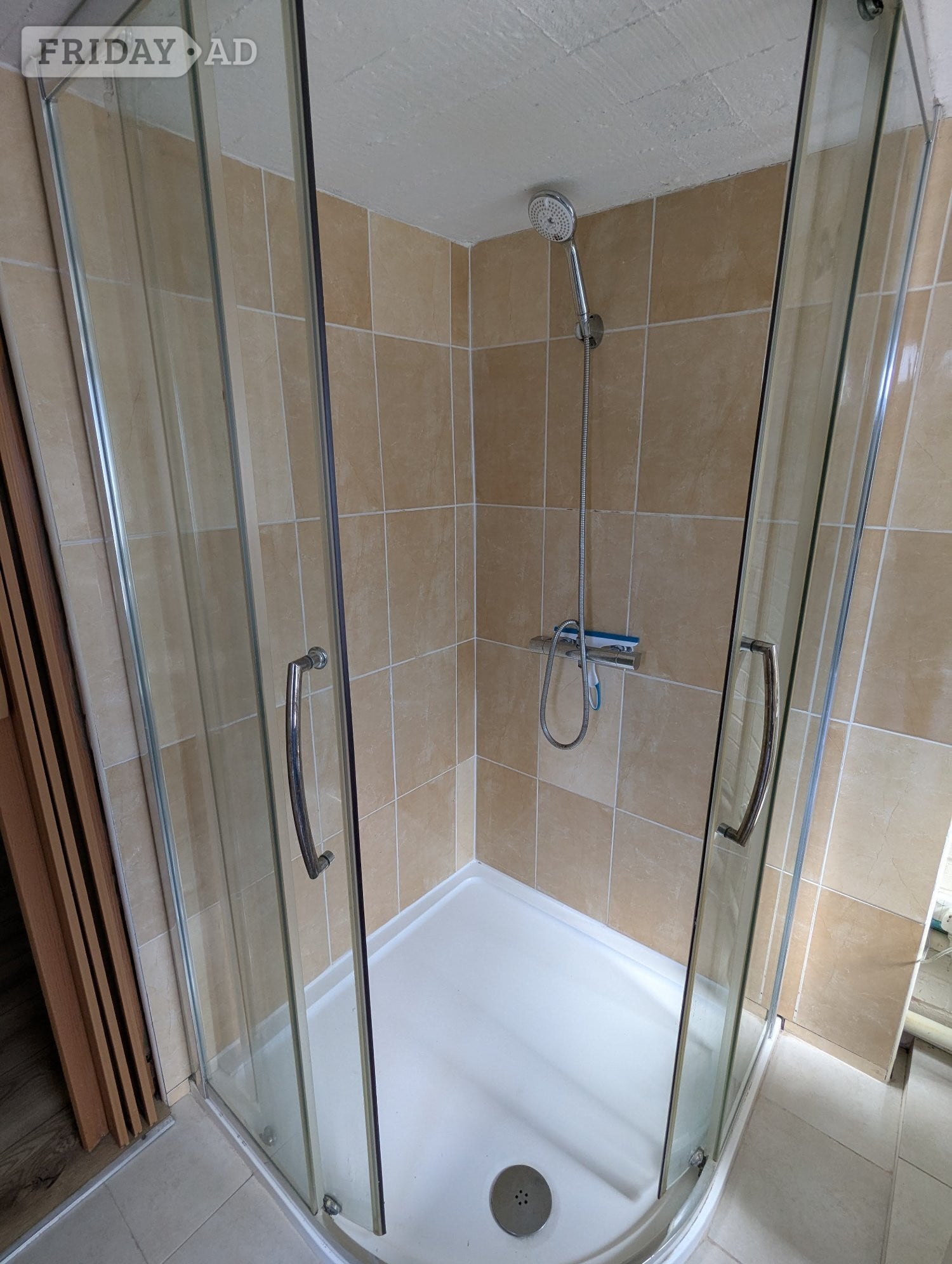 Brighton STUDIO FLAT FOR SINGLE PERSON** RENT INCLUDES ALL BILLS750