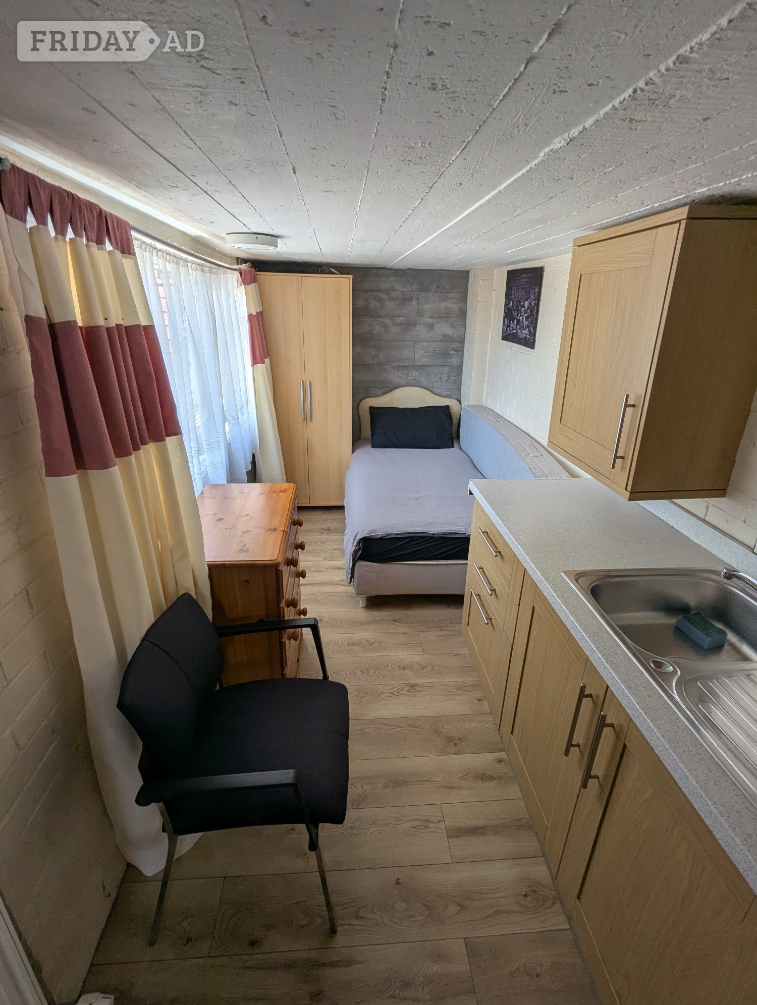 STUDIO FLAT FOR SINGLE PERSON** RENT INCLUDES ALL BILLS750 - Rooms in Brighton
