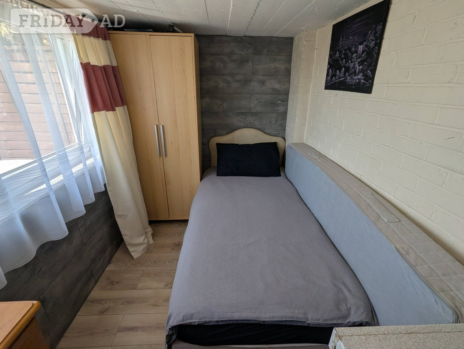 STUDIO FLAT FOR SINGLE PERSON** RENT INCLUDES ALL BILLS750 - Rooms