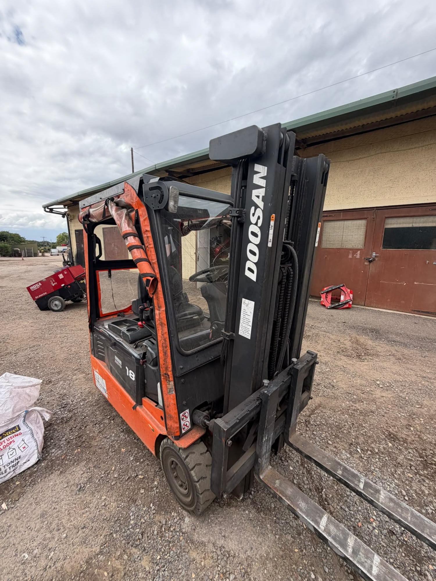 Doosan B18T-5 Forklift