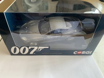 Corgi 007 Aston Martin DBS