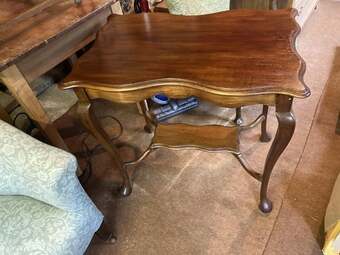 Table Victorian Side