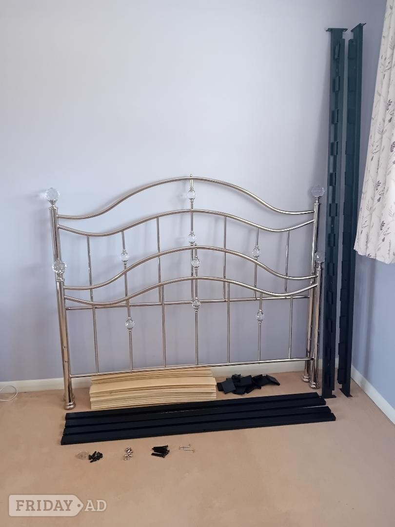 Callie Chrome Metal Double Bed - Furniture