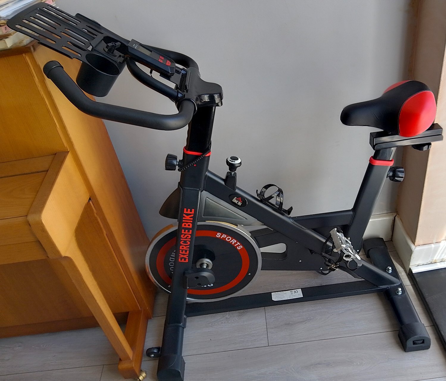 Bromley HOMCOM Upright Exercise Bike