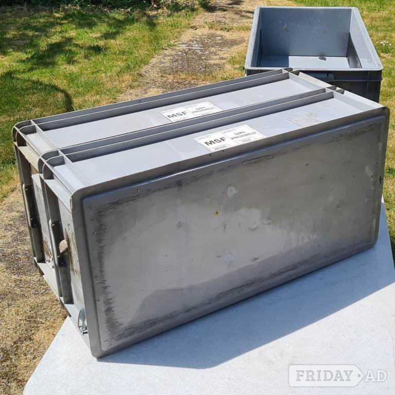 80x40x20cm SUPER STRONG used plastic storage moving tote boxes  - Hobbies & Leisure in Eastleigh