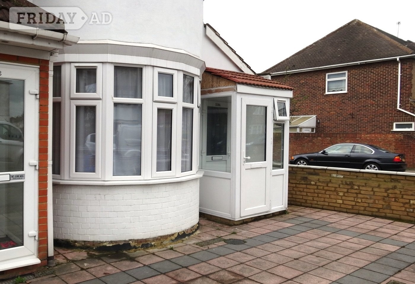 One bedroom groundfloor flat with separate kitchen in Hillingdon