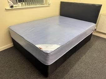 KING WATERPROOF MATTRESS WITH DIVAN BASE AND HB