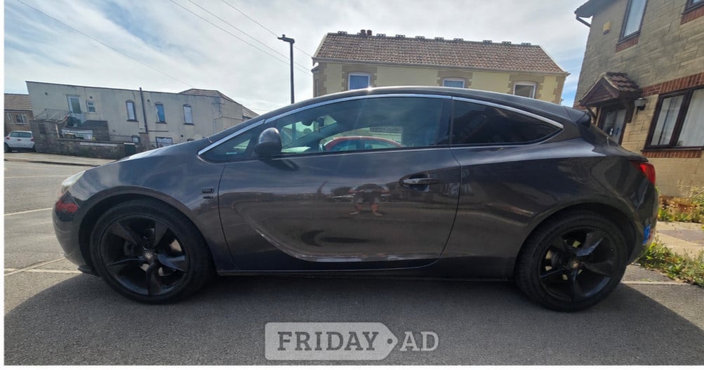 [ berth ]Vauxhall Astra Gtc