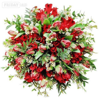 Mothers Day Flower Delivery: Brighten Her Day with Fresh Blooms