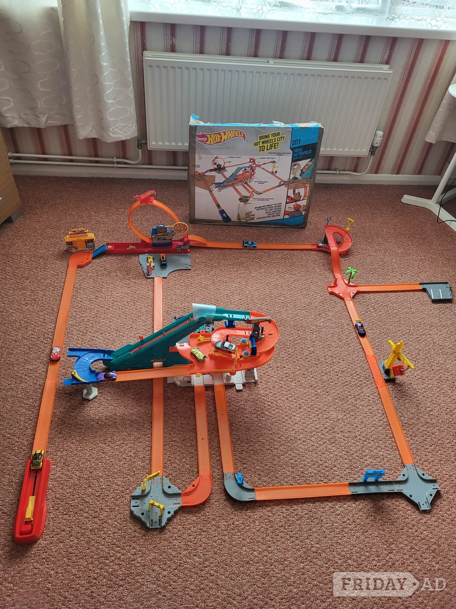 hot wheels mega metropolis see discription in Brighton