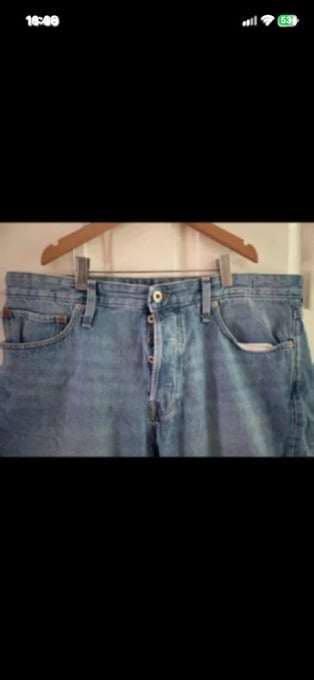 Jack and Jones relaxed blue denim fit shorts in Size XL