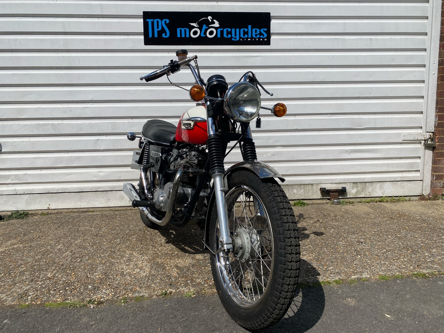 [ berth ]Triumph Bonneville