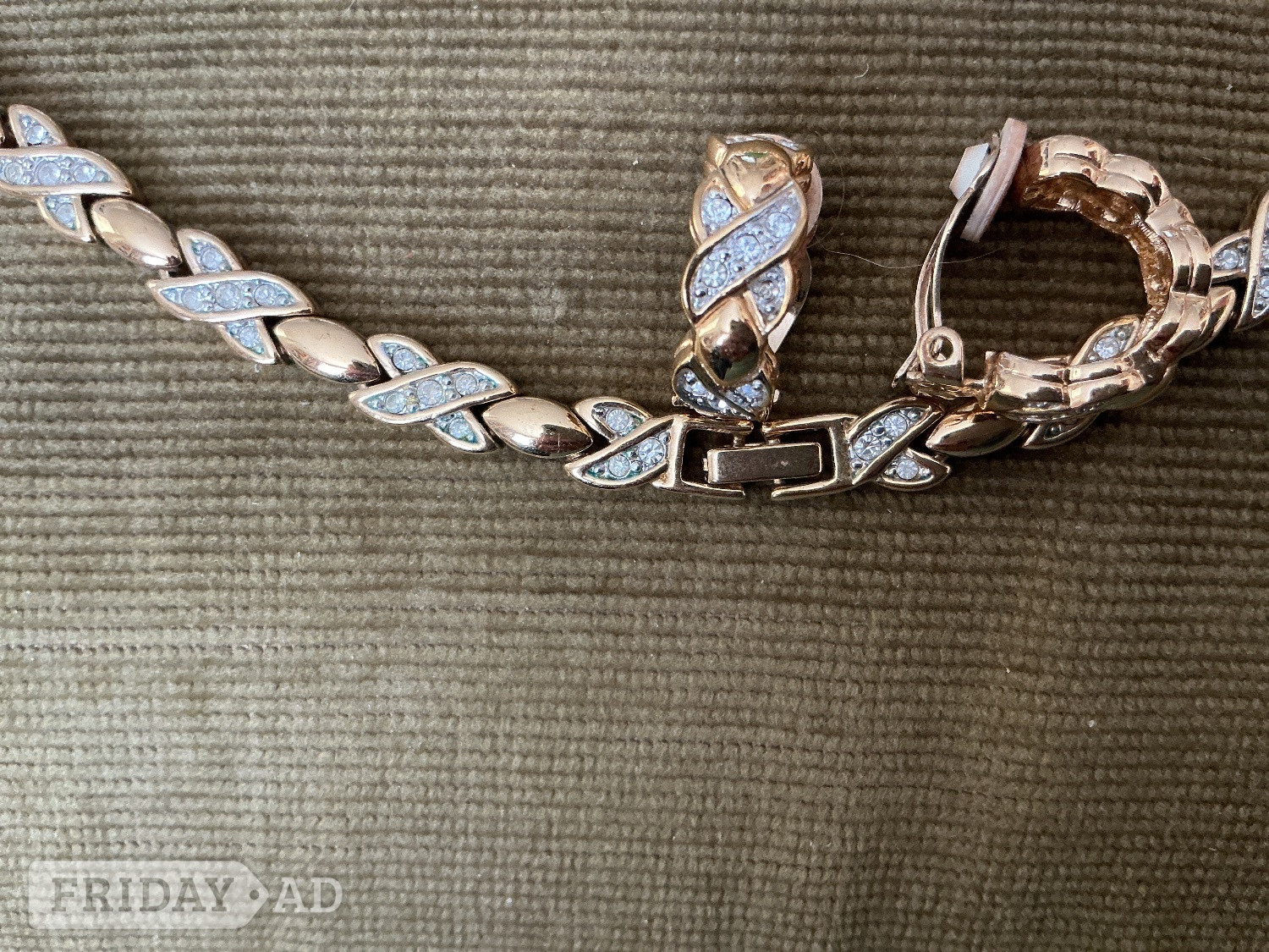 Beautiful jewellery set 