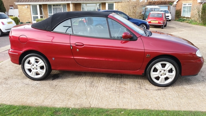 RENAULT MEGANE CONVERTIBLES WANTED FOR CASH! - Cars in Brighton