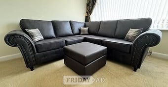 2 CORNER 2 OAKLAND SOFA IN RENO BLACK WITH FOOTSTOOL