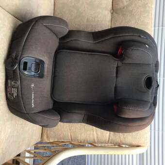 KinderKraft  Childs Car Seat. Universal Class B1  9-18 KGY    E