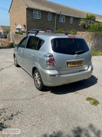[ berth ]Toyota Corolla Verso 7 Seater