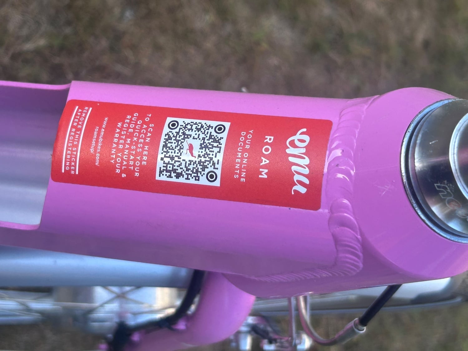 Bexhill-On-Sea 🌸 Beautiful Fuchsia Pink Emu Roam Free Electric Bike –like new 