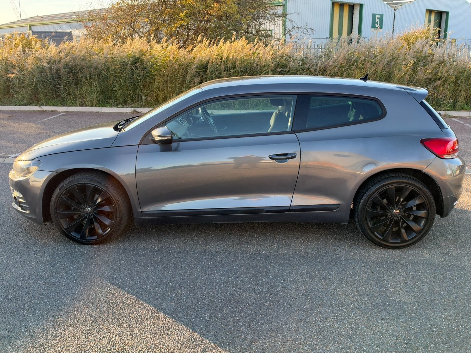[ berth ]Volkswagen Scirocco