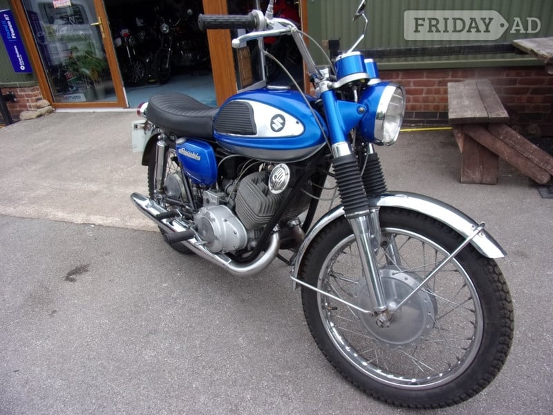 Suzuki T305 1969 in Rugeley