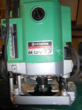 HITACHI ROUTER AND ACCESSORIES