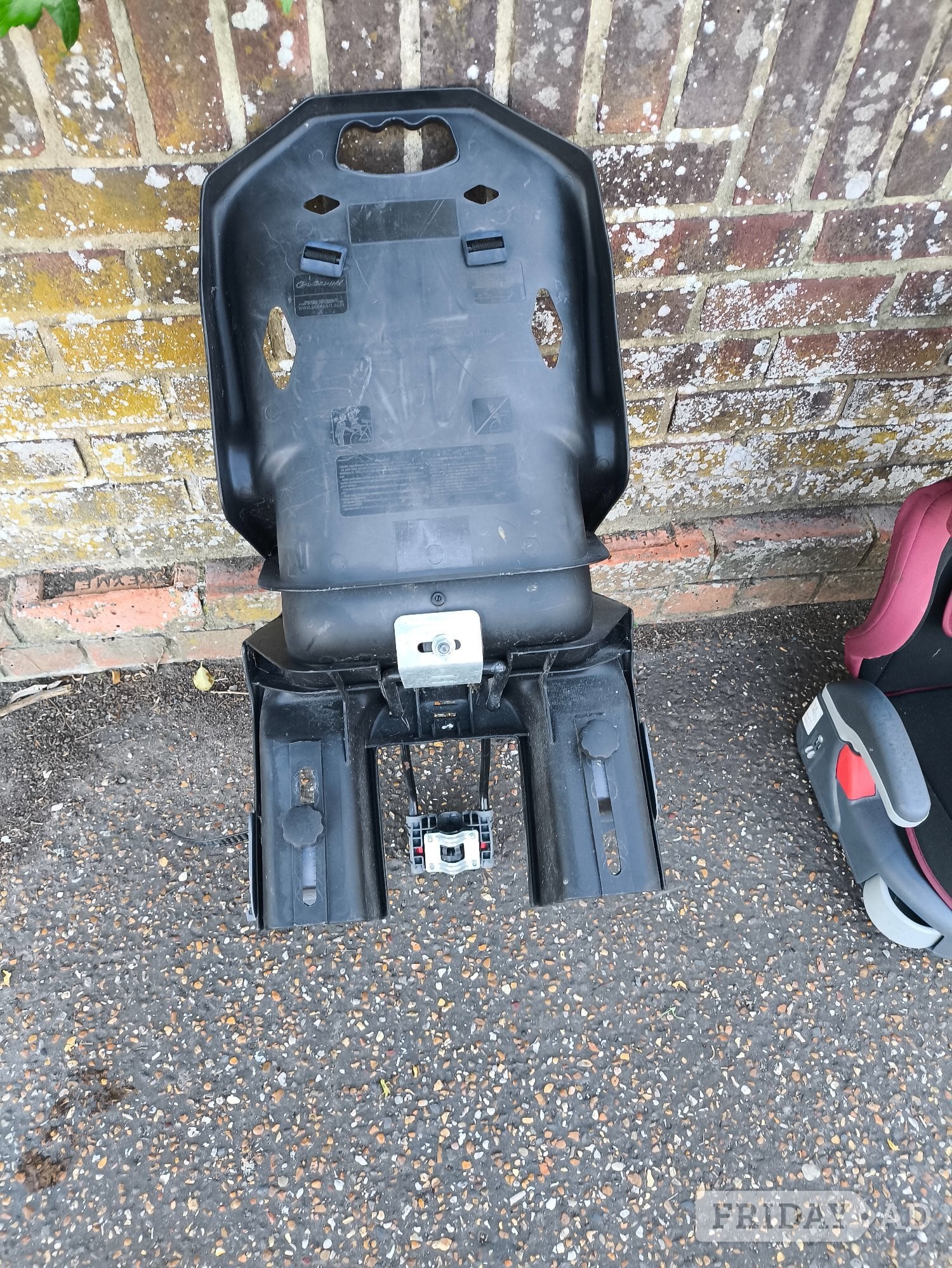 Worthing Graco car child and bicycle child seats