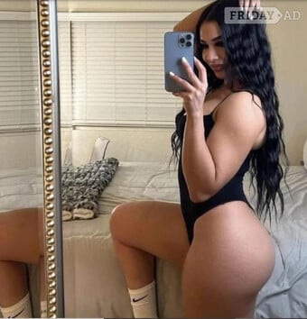 New in town, gorgeous, mature escort girl Amyra