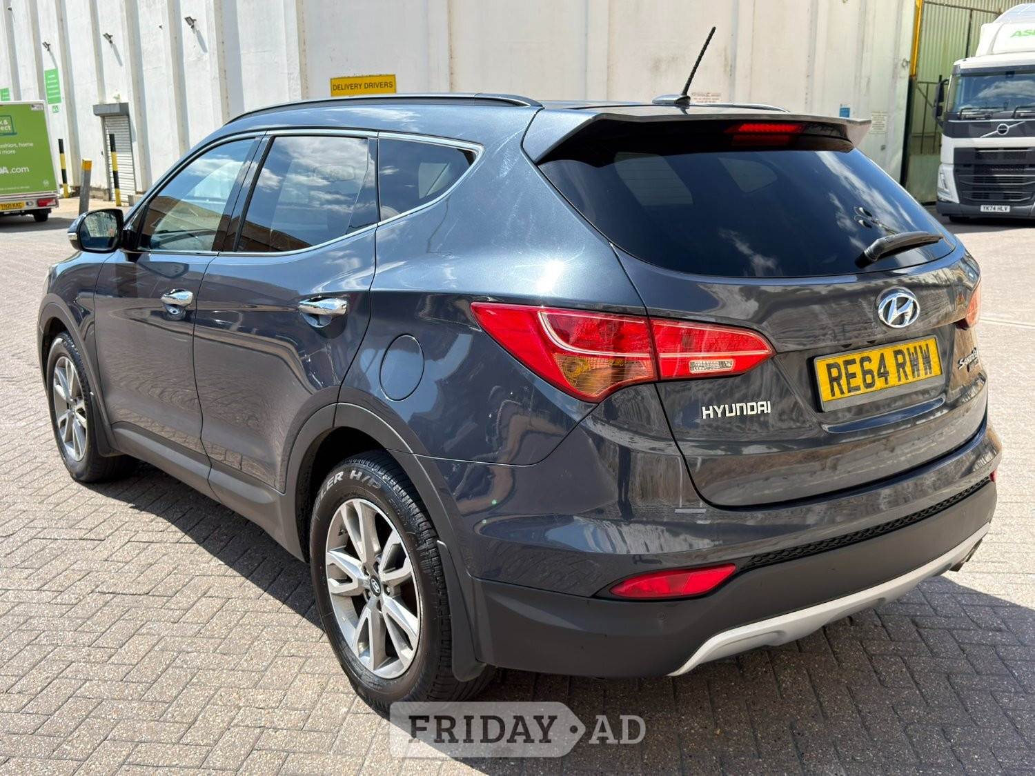 2015 Hyundai Santa Fe Premium - 7 Seats - Automatic - FSH - Long  - Cars in Brighton