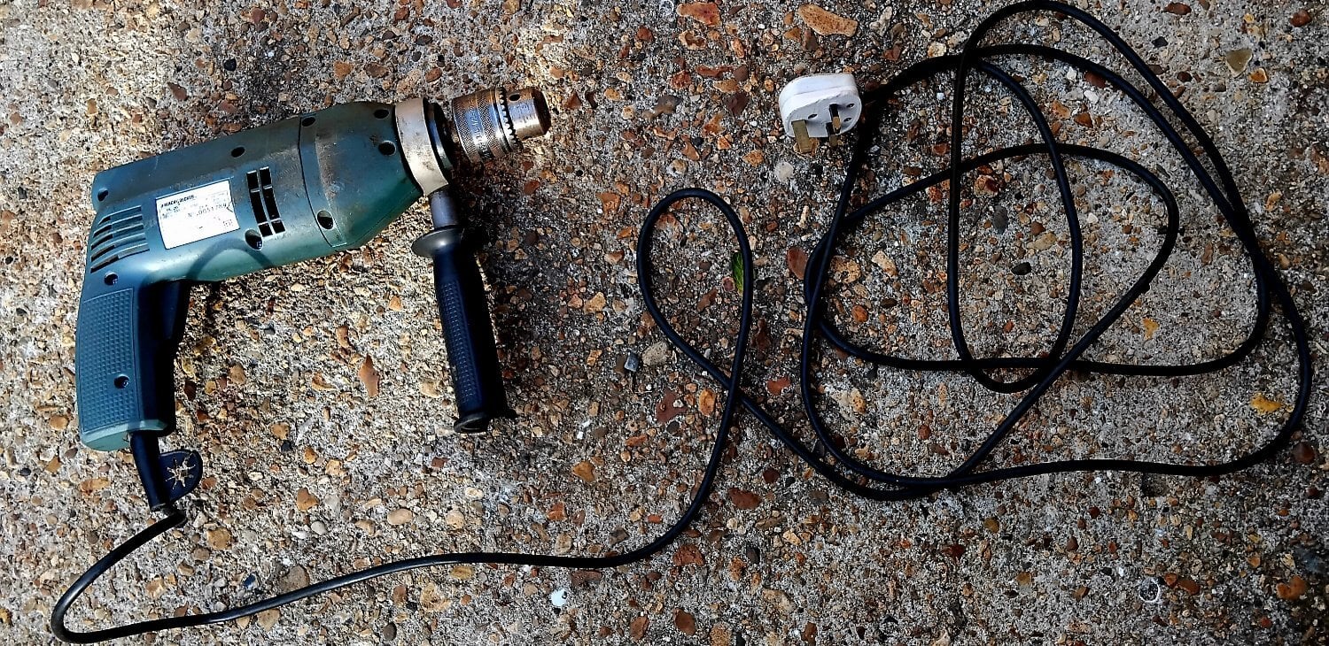 HAMMER DRILL VINTAGE BLACK DECKER  UNTESTED  - DIY