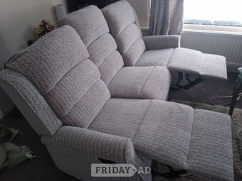 Three seater sofa recliner 