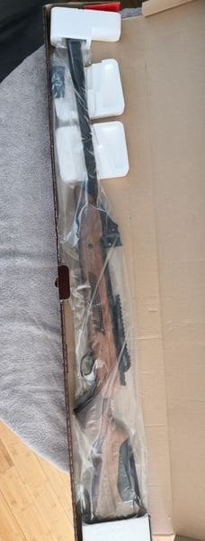 Hatsan Speedfire Multi Shot Break Barrel Air Rifle Walnut Stock.