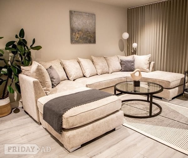 😊Comfy Cream Corner Sofa Cash On Delivery 🚚 - Furniture in Wolverhampton