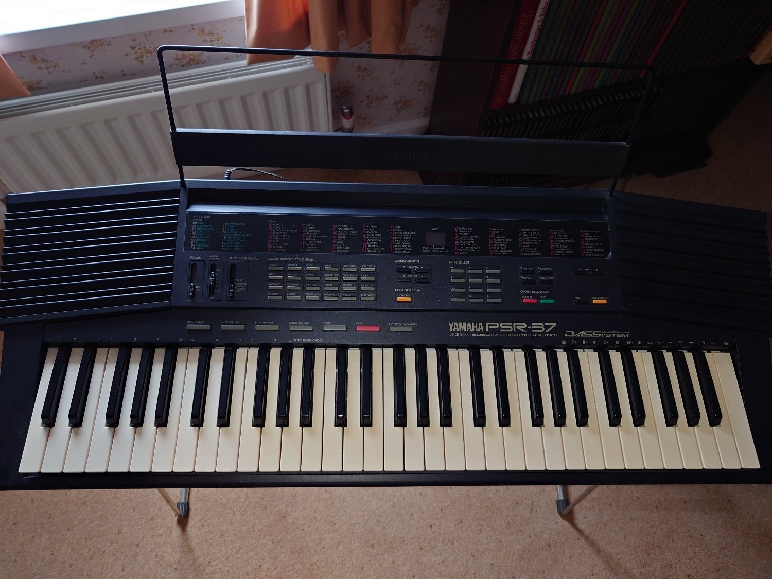 Yamaha PSR-37 Keyboard - Electronic Organ and Stand in Malmesbury