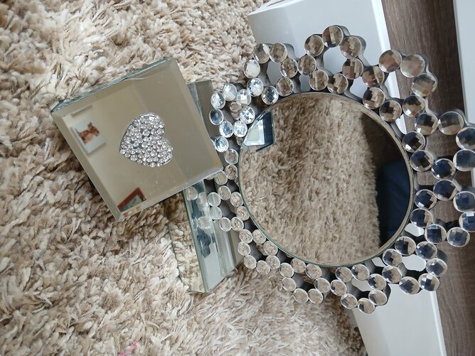 Small glass mirror and small glass heart mirrored box