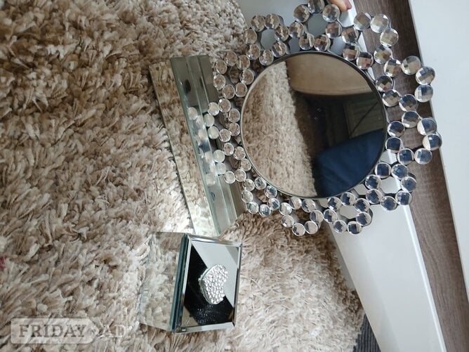 Small glass mirror and small glass heart mirrored box - Furniture