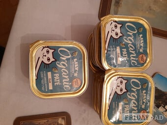19 cartons of lily's kitchen cat food. Brand new, size 85 g, date