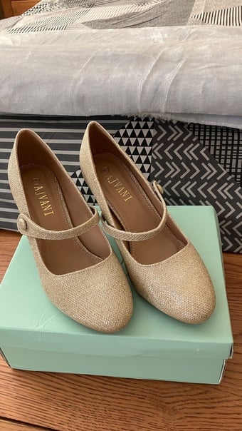 Ajvani sparkling gold high heels Size 5 Like new