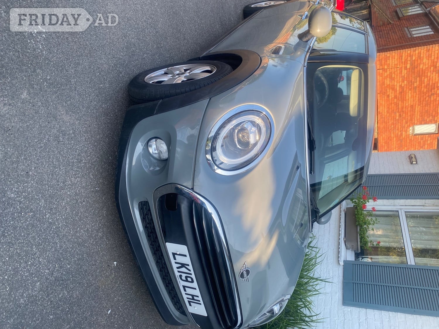 [ berth ]Mini Hatch
