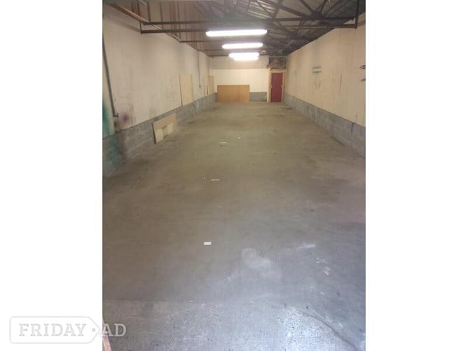 WORKSHOPS & STORAGE NEWHAVEN - Commercial Properties