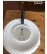 Non-splatter mixing bowl.- 10.5” X 5” high    Calls only