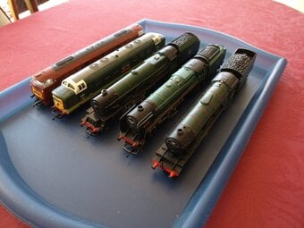 FREE TO COLLECTOR Five Hornby OO Scale Trains 