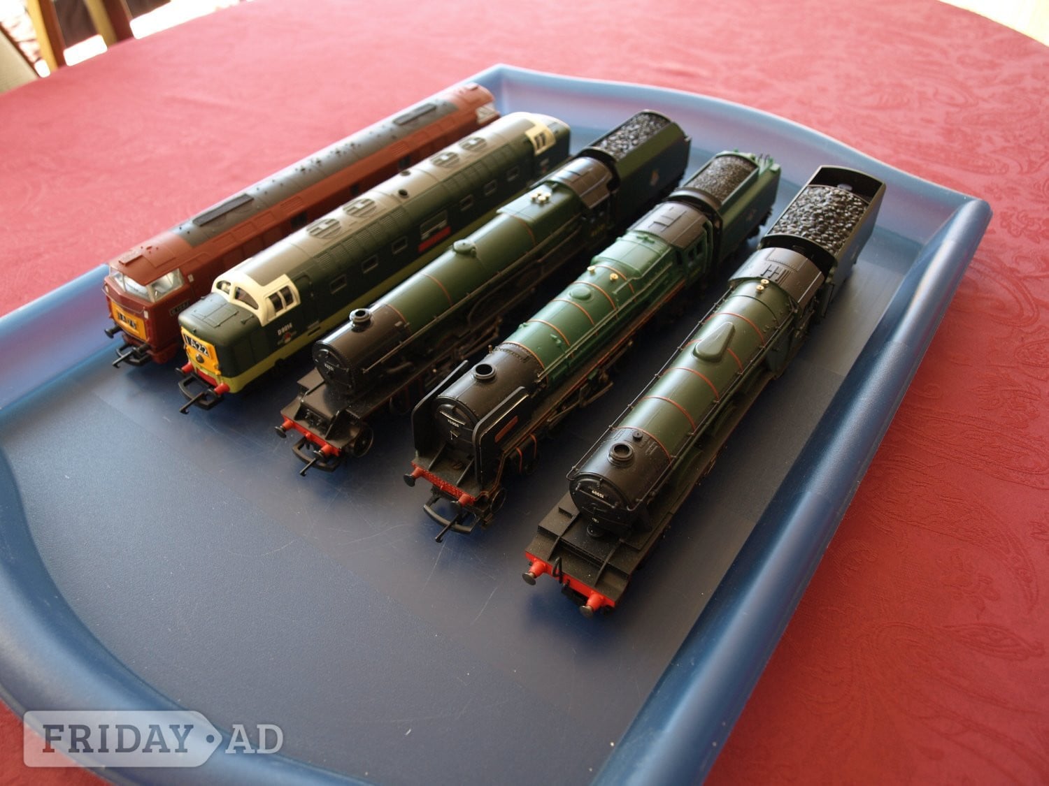 FREE TO COLLECTOR Five Hornby OO Scale Trains  in Worthing