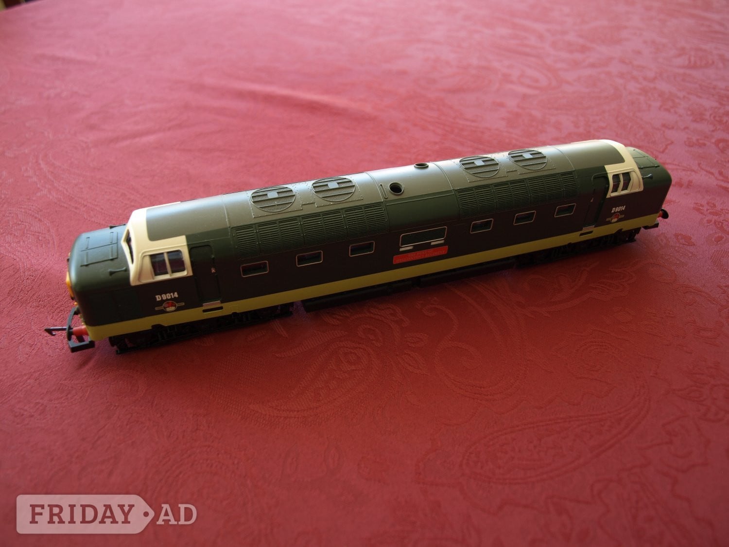 Worthing FREE TO COLLECTOR Five Hornby OO Scale Trains 