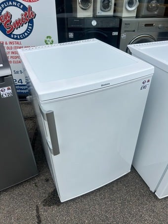 BLOMBERG UNDERCOUNTER FREEZER