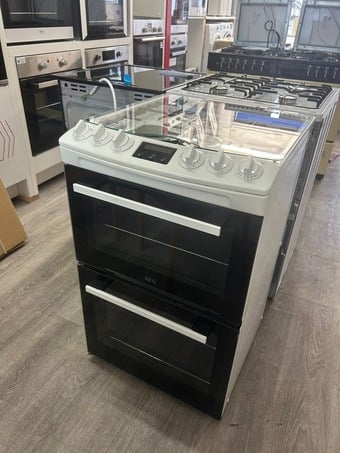 AEG GAS COOKER