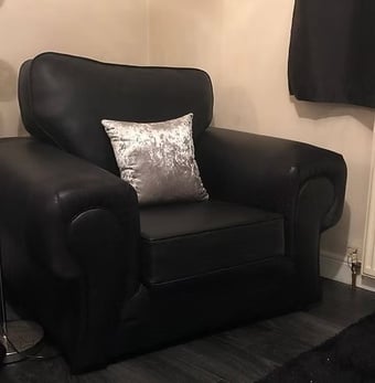 TANGO ARMCHAIR IN BLACK PU