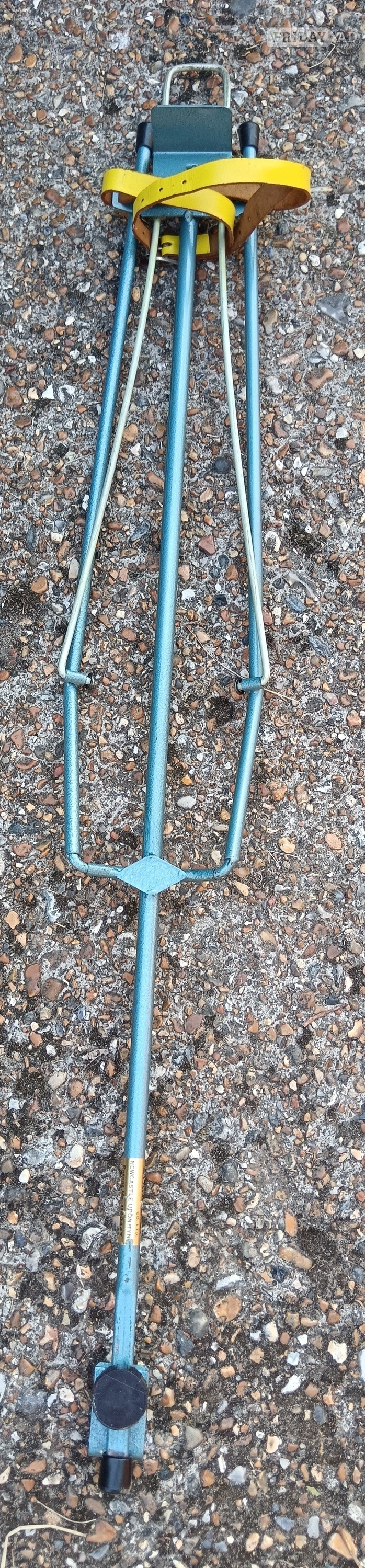Standeasy Golf Bag stand in Heathfield