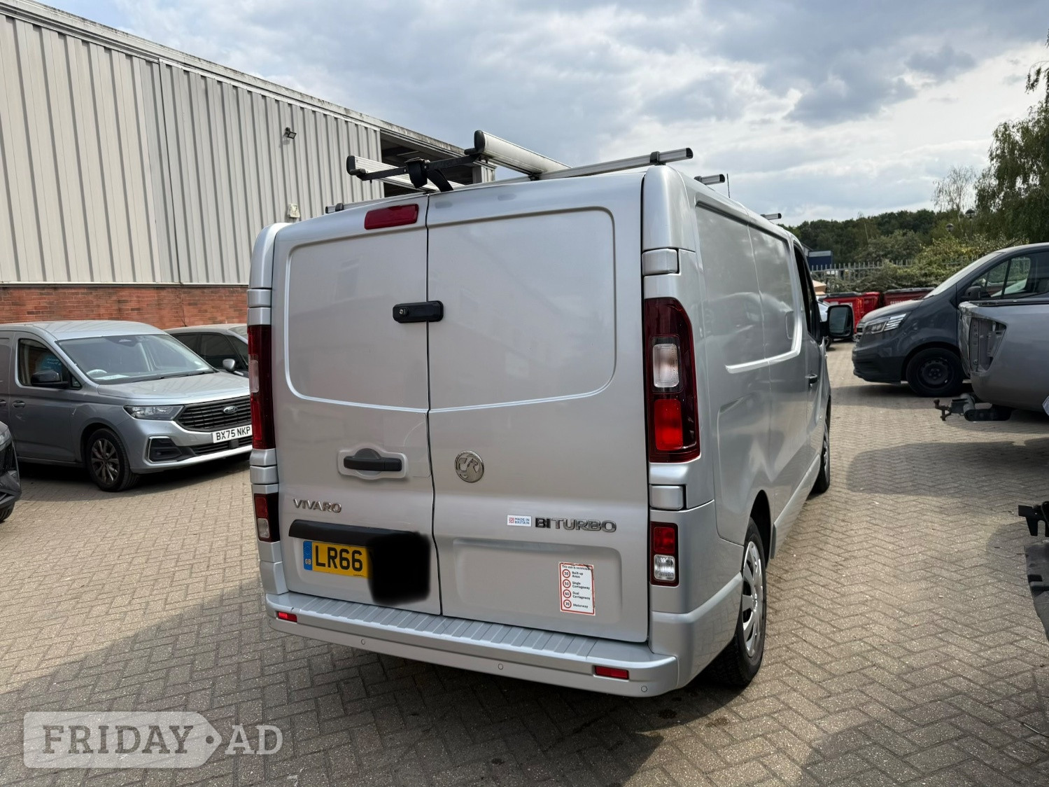 2016 Vivaro, full system with inverter and lighting.  - Cars in Maidstone